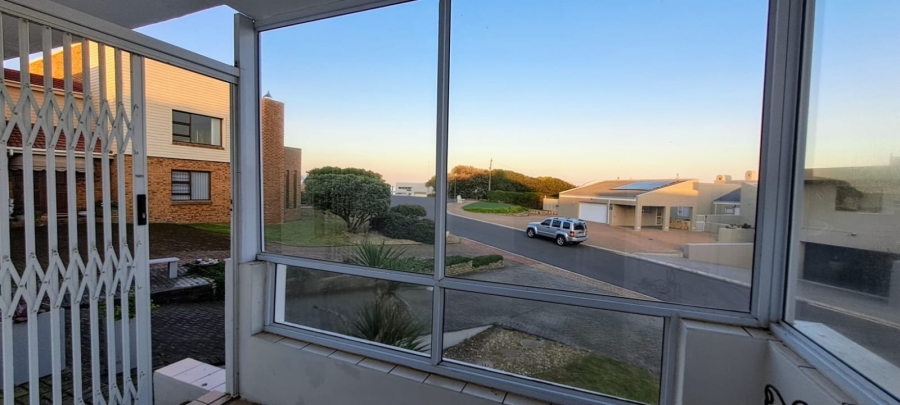 To Let 5 Bedroom Property for Rent in Vermont Western Cape
